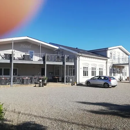 Hotel Klover Es Hellevad