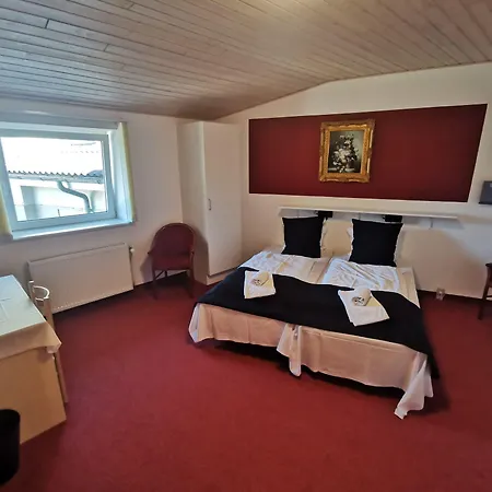 Hotel Klover Es Hellevad