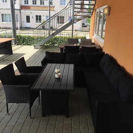 Klover Es 3* Hellevad